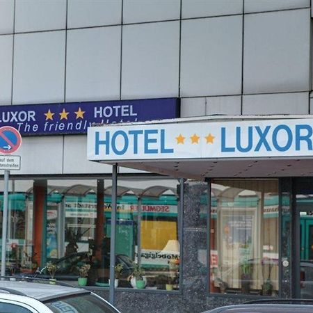 Luxor Hotel フランクフルト エクステリア 写真